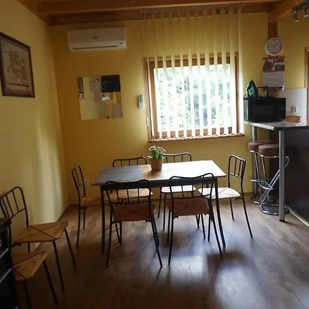 Osada Swierkowa Jaktstuga Kopalino