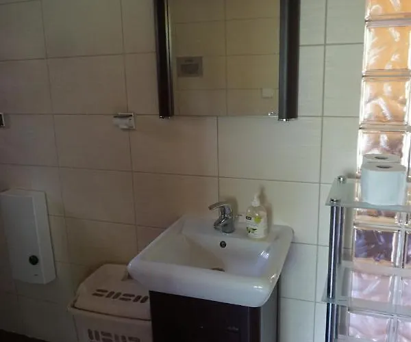 Osada Swierkowa Chata *